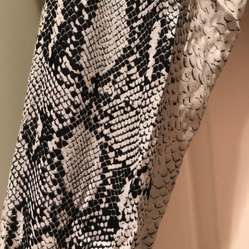 💕Gorgeous Dress💕Perfect For The Holidays - Picture 6 of 11
